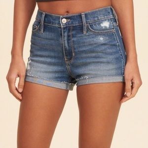 HOLLISTER HIGH-RISE DISTRESSED JEAN SHORTS